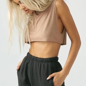 Joah brown muscle crop top in sienna